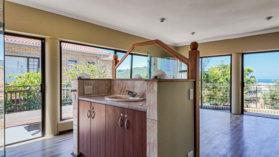 5 Bedroom Property for Sale in Hersham Western Cape